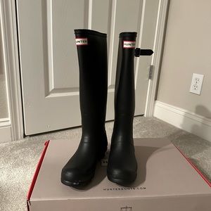 Hunter’s Original Tall Rain Boots